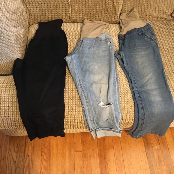 Lightly worn maternity bottoms - Picture 2 of 3